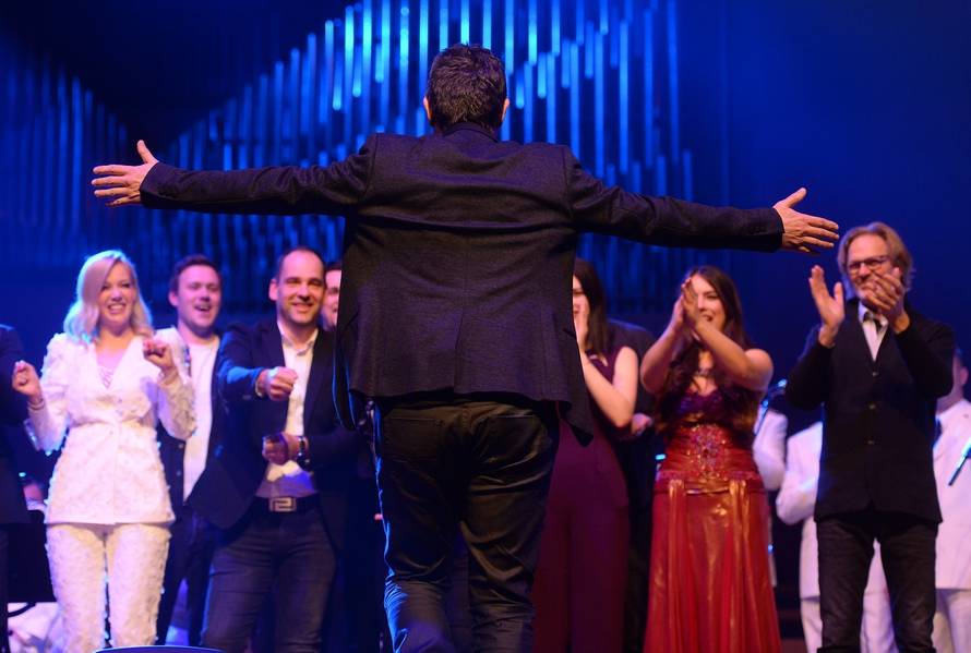 Zagreb: U KD Vatroslav Lisinski održan humanitarni koncert "Zovem prijatelje moje"