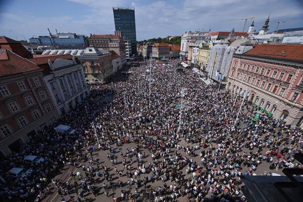 Tisuće prosvjednika preplavile središte Zagreba zbog otpada u Lici