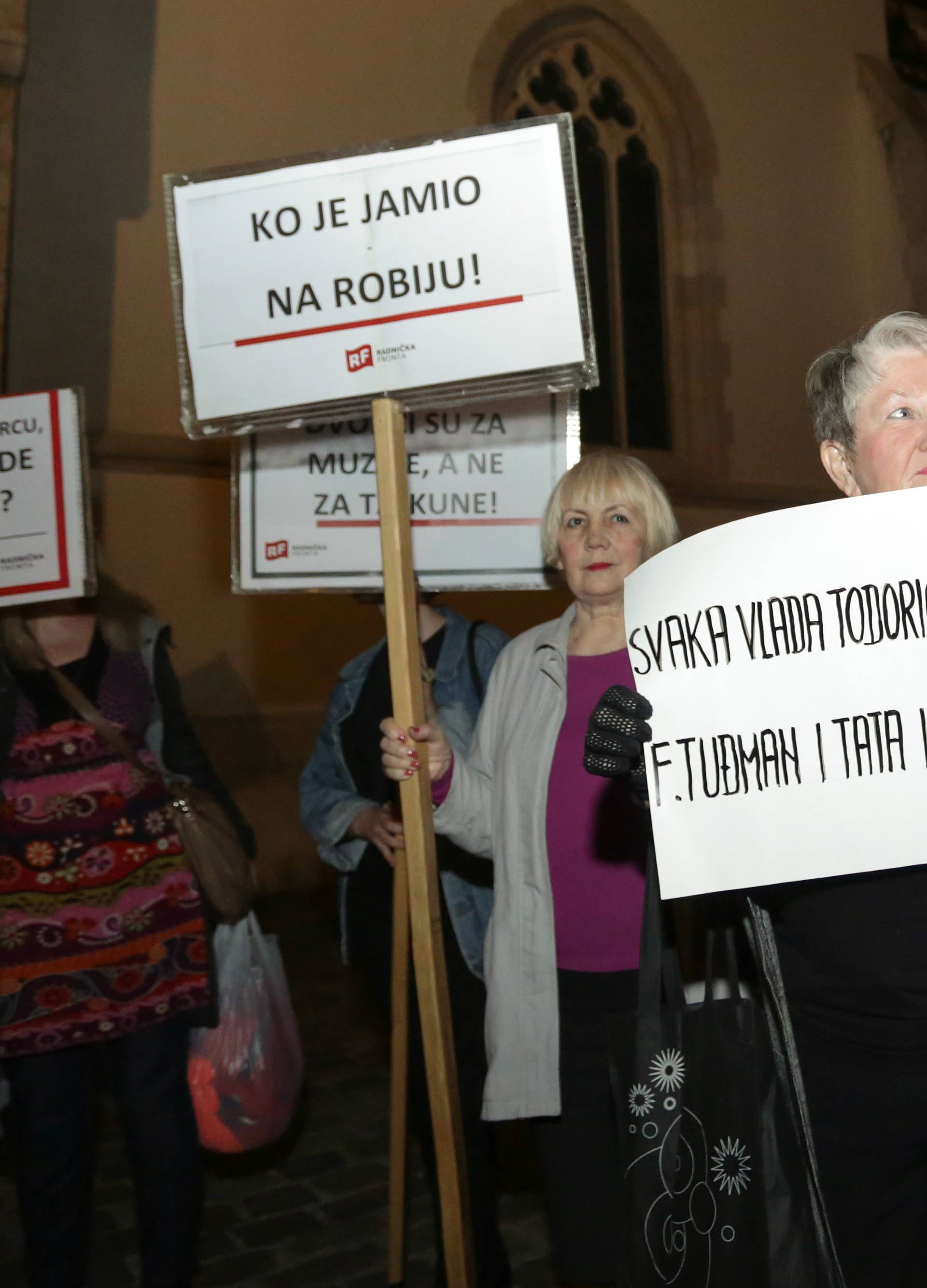 Na Markovom trgu: Održao se mirni prosvjed protiv Todorića