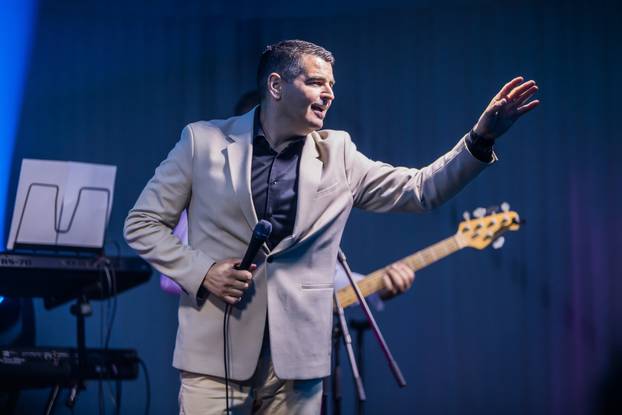 Seget: Na kraju Drugog dana Boat showa, nastupili Marko Pecotić Peco i Silvija 