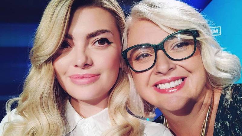 FOTO Ella Dvornik zatezala je kapke, a ni mami Danijeli nisu strane estetske operacije