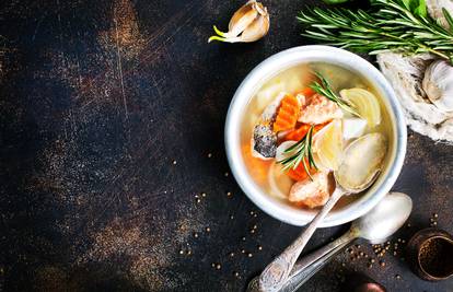 Krepka riblja juha idealna je kada želite nešto lagano i fino