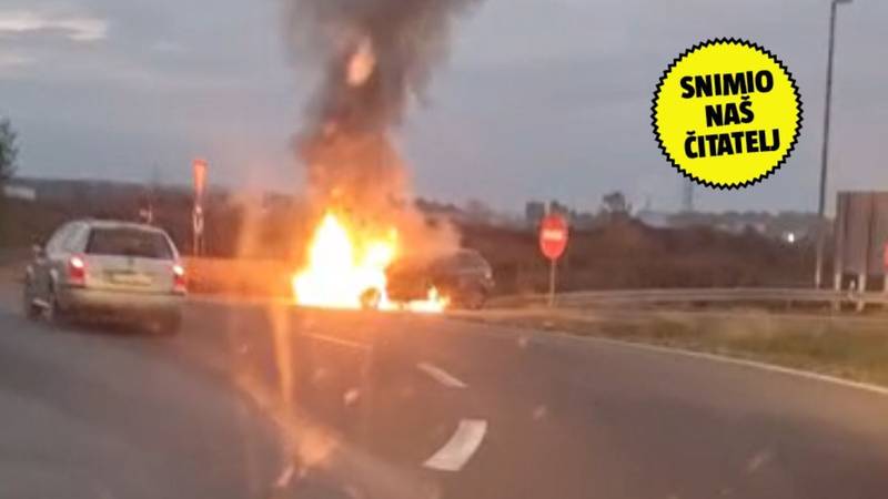 DRAMATIČNA SNIMKA Na A3 kod Ikee izgorio Golf: 'Vozač je uspio maknuti se s obilaznice'