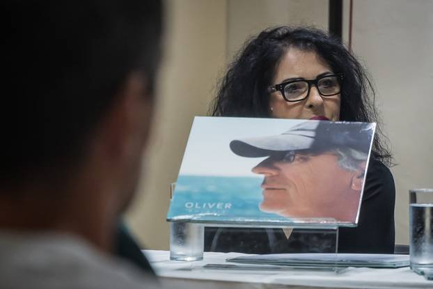 Vela Luka: Promocija novog albuma Olivera Dragojevića “Dolaziš”