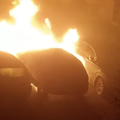 Pogledajte snimku buktinje u Karlovcu: Usred noći gorio auto