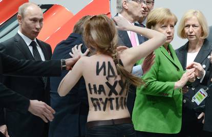 Putin 'zazujao' vidjevši golu djevojku, Merkel se smijala