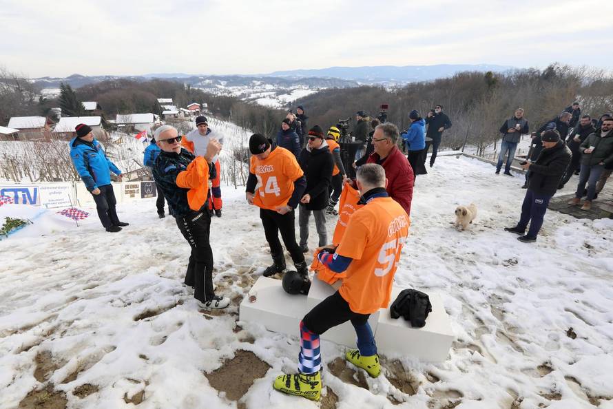 24SATA Zabok: Organizirano je natjecanje u skijaškim skokovima "Turneja 4 brega"
