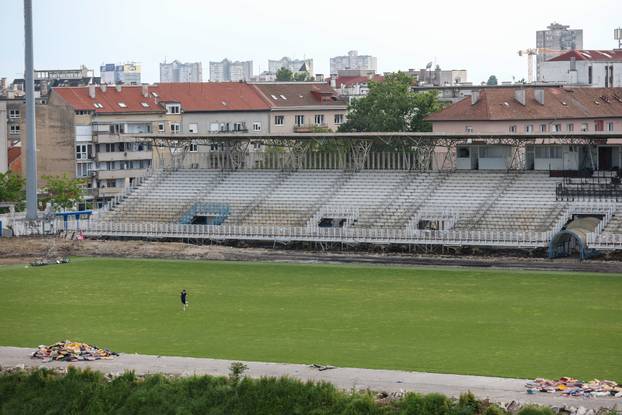 Zagreb: Početak rušenja zapadne tribine stadiona u Kranjčevićevoj