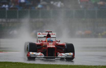 VN Velike Britanije: Alonso u kaosu osigurao 'pole position'