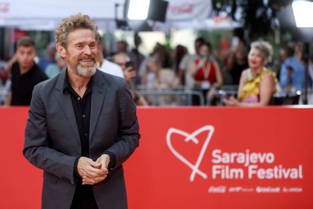 Američki glumac Willem Dafoe prošetao je crvenim tepihom 31. Sarajevo Film Festivala