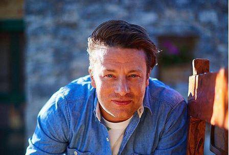 Jamie Oliver imao je milijune pa bankrotirao, a danas pomaže mladima napisati kuharicu