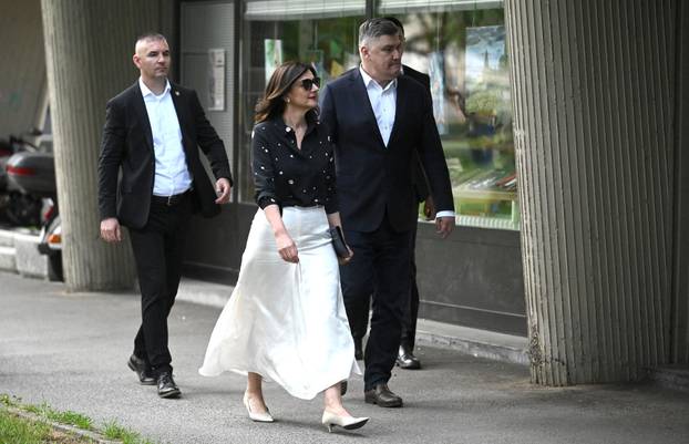 Zagreb: Predsjednik Milanović sa suprugom posjetio izložbu Ljube Ivančića