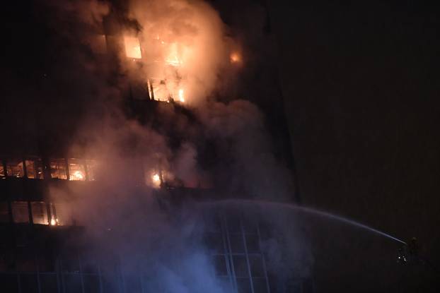 Zagreb: Pozar u Vjesnikovom neboderu