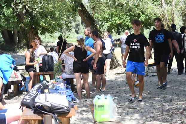 S ciljem ukazivanja na očuvanje rijeka i prirode održano druženje na Križnici
