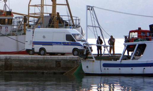 Ribari izvukli mrežu na brod i u njoj našli ljudsku potkoljenicu