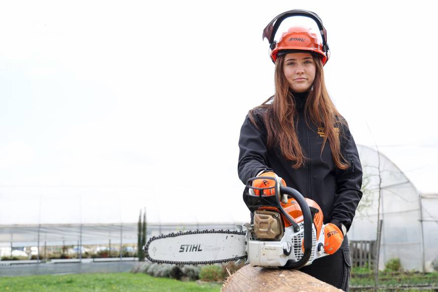 Virovitica: Matea Rodić, jedina djevojka u razredu šumarskih tehničara