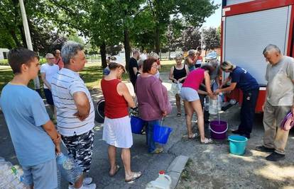Građani Nove Gradiške i okolice bez vode: 'Ljudi stoje u redu za cisterne. Peremo se iz boca'