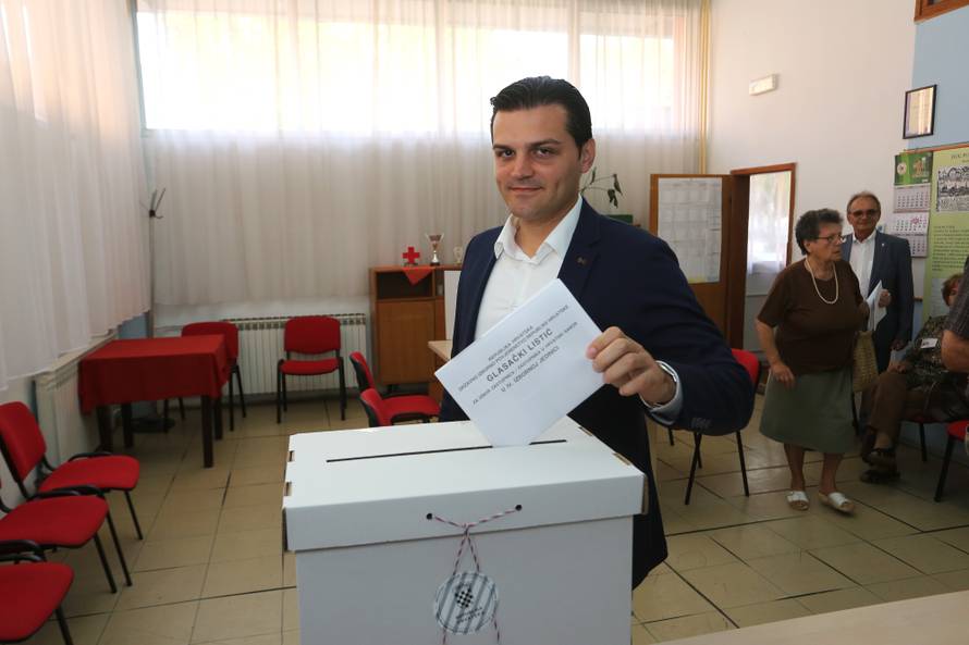 Glasali Vulin i Glavaš: Nadaju se lijepoj noći za Slavoniju