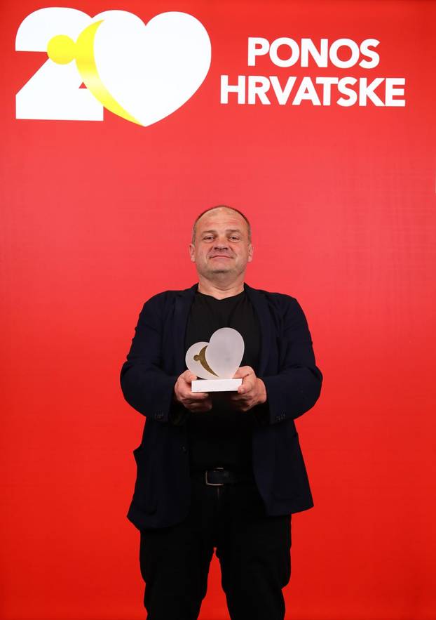 Zagreb: Svečana dodjela nagrade Ponos Hrvatske, fotografiranje prije početka dodjele 