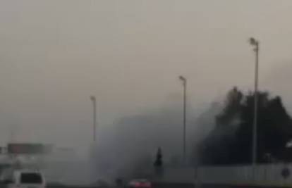Pokvario se auto na autocesti: 'Cijele naplatne kućice su bile u dimu, ljudi su stajali i gledali...'