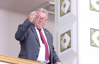 Zbog korupcije i vlasti upao je u psihozu pa kupio nož i pokucao Šeksu na vrata: 'Ubo bih ga...'