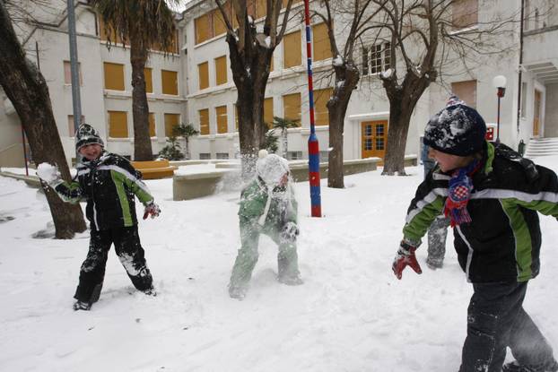 Deset godina od snježne oluje koja je poharala Dalmaciju: Splićani su se skijali na rivi