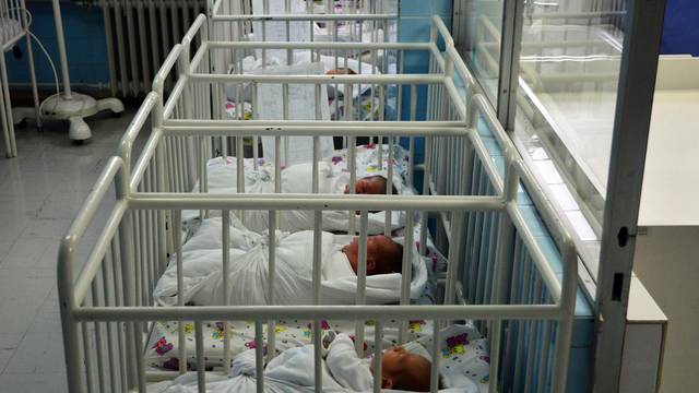 Preko usluge e-Novorođenče do naknade od 1000 kuna za bebu