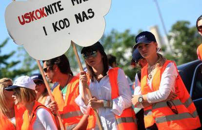 Kabinsko osoblje još u štrajku: Očekuju se izmjene u letovima