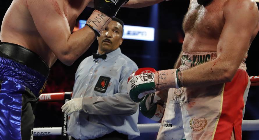 Tyson Fury v Otto Wallin