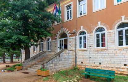 Osnovna škola Fažana prelazi na online nastavu: 'Bolesna 34 učenika, nadam se da je viroza'
