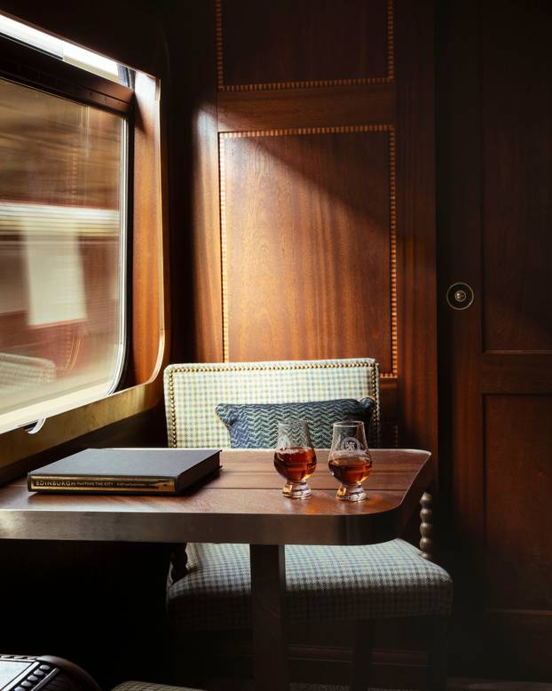 FOTO Kakav luksuz! Vlak u Škotskoj nudi Dior spa tretman u vožnji, biste li ga isprobali?