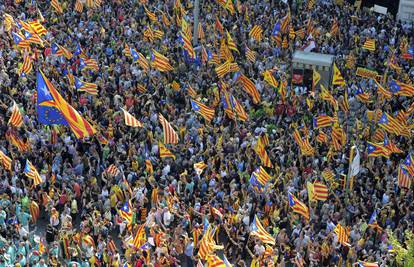 Milijun i pol ljudi u Barceloni tražilo je neovisnost Katalonije