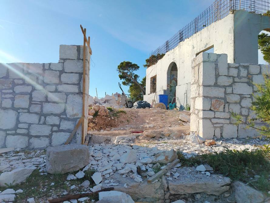 VELIKA GALERIJA Uz Pripuza sad i drugi dižu zidove na Murteru: 'Uništavanje se dalje nastavlja'
