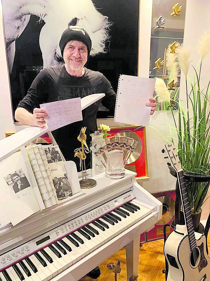 Rajko Dujmić ostavio je tajne pjesme: 'Bilo mi je teško kad sam mu čula glas. Boljelo je'