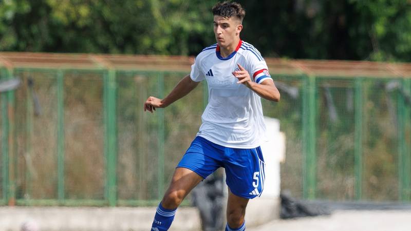 Tko je Roko Gabrić (18)? Stasiti stoper debitirao je za Hajduk: 'San svakog splitskog djeteta'