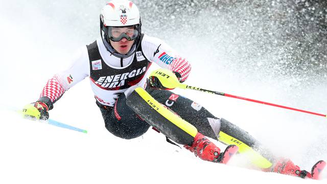 Zagreb:  Hrvatski skijaÅ¡i u prvoj voÅ¾nji muÅ¡kog slaloma Snow Queen Trophy 2019.