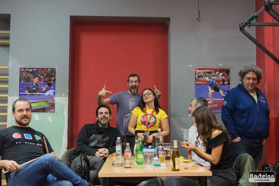 Vitasović je studenticu pozvao na stage pa su skupa zapjevali