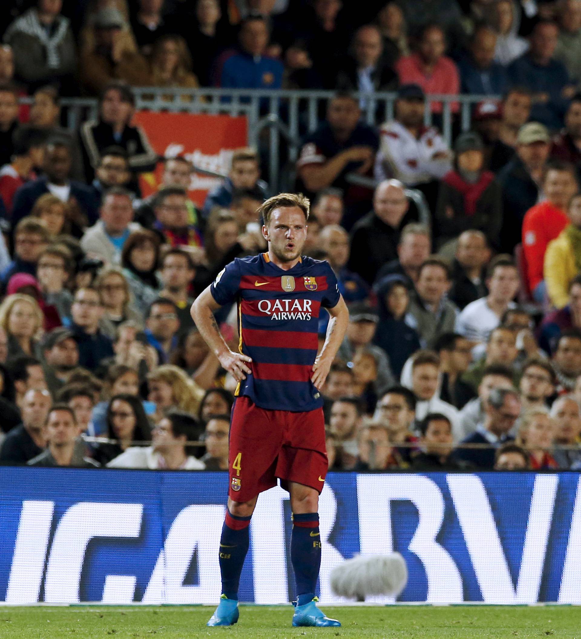 Football Soccer - Barcelona v Valencia - Spanish Liga BBVA - Camp Nou stadium, Barcelona