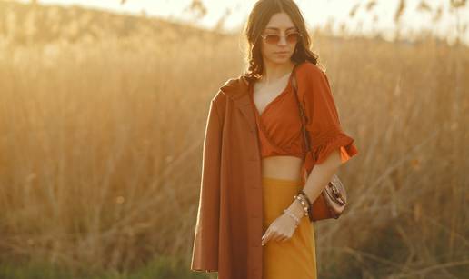 Kako uklopiti vintage komad u moderan outfit: Trikovi stilista