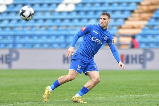 U&Zcaron;IVO Transferi: Tekli&cacute; se vra&cacute;a u HNL. Igrat &cacute;e do kraja sezone u Osijeku i borit se za ostanak