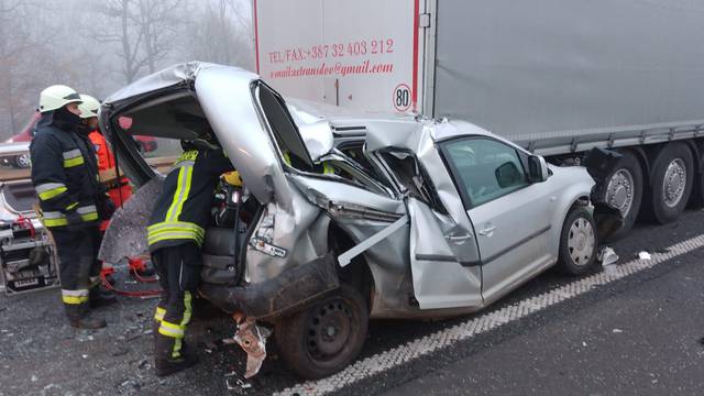 Tragedija kod Ivanića: Vozač busa pod istragom, sumnjiče ga da je skrivio nesreću na A3