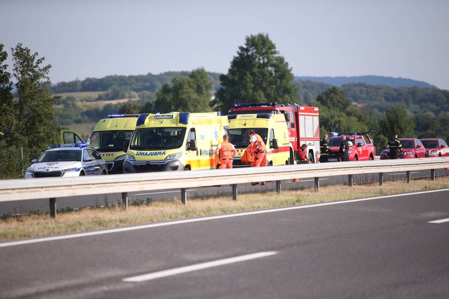 Teška nesreća na A4: Sletio autobus, više poginulih, veći broj teško ozlijeđenih