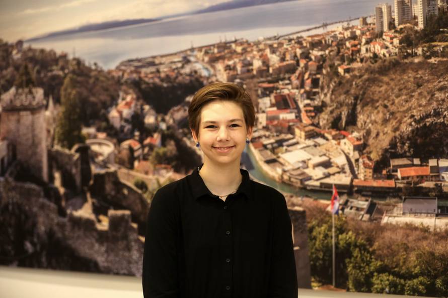 Rijeka: Dobitnica državne nagrade ''Luka Ritz'' Korina Barak na prijemu s učenicima osnovnih škola