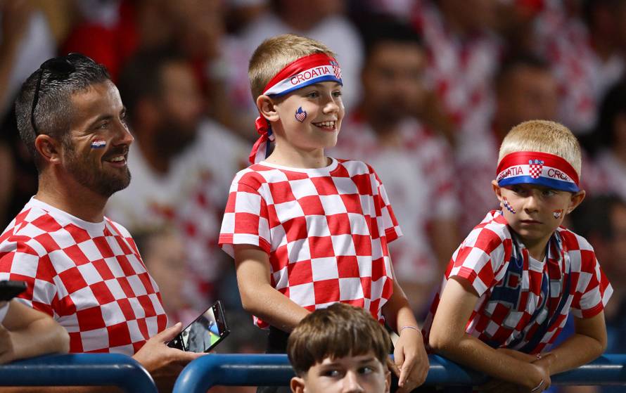Atmosfera na tribinama tijekom prijateljske utakmice između Hrvatske i Slovenije