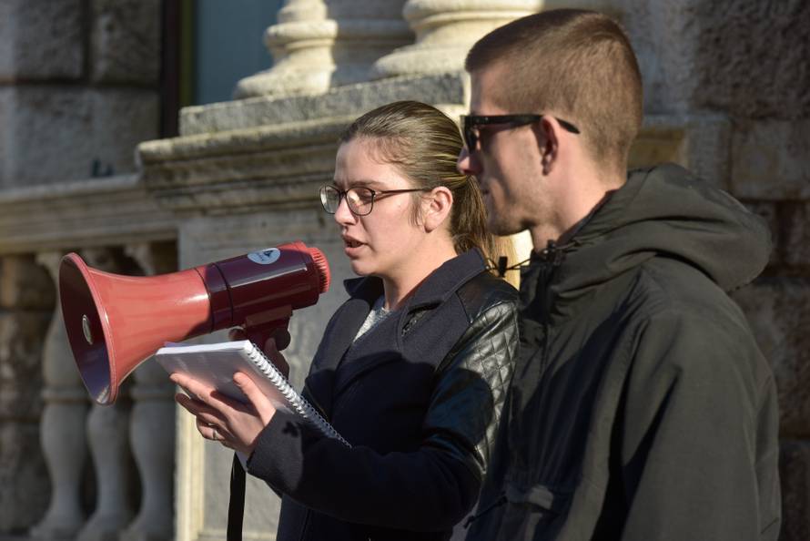 'Ne postoje djevojke koje traže batine, koje žele biti silovane...'