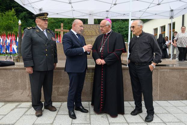 Komemoracija u povodu pokopa 500 hrvatskih žrtava u Donjem Maclju