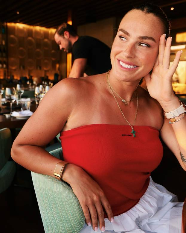 FOTO Vruće ljeto najbolje na svijetu: Skinula se za pratitelje, napunila baterije i pomela sve