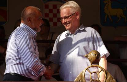 Josipović: Često me kritiziraju, zašto bi Pupovac bio iznimka?