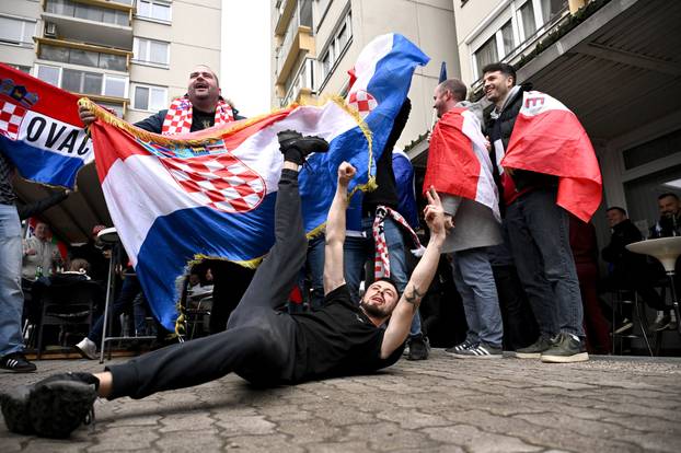 Ljubljana: Dolazak navijača na utakmicu Francuska - Hrvatska 