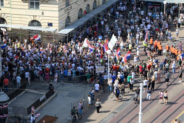 Tisuće prosvjednika preplavile središte Zagreba zbog otpada u Lici